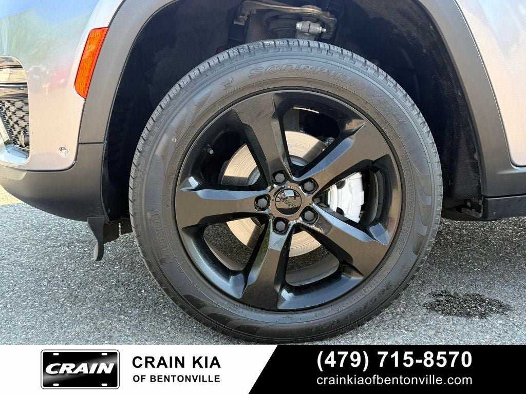 2023 Jeep Grand Cherokee Limited - 4WD / PANORAMIC SUNROOF / ONE OWNER