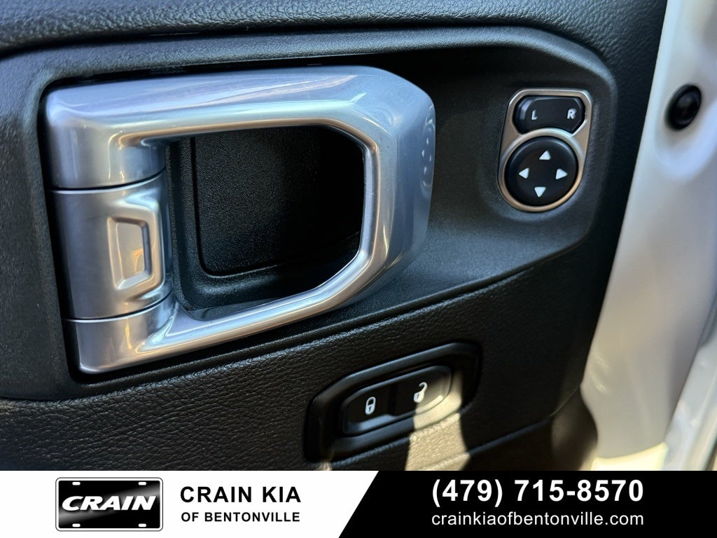 2022 Jeep Gladiator Overland - 4WD / CLEAN CARFAX