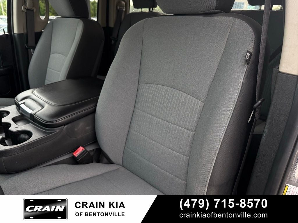 2021 RAM 1500 Classic Tradesman - CLEAN CARFAX / ONE OWNER / LOW MILES!