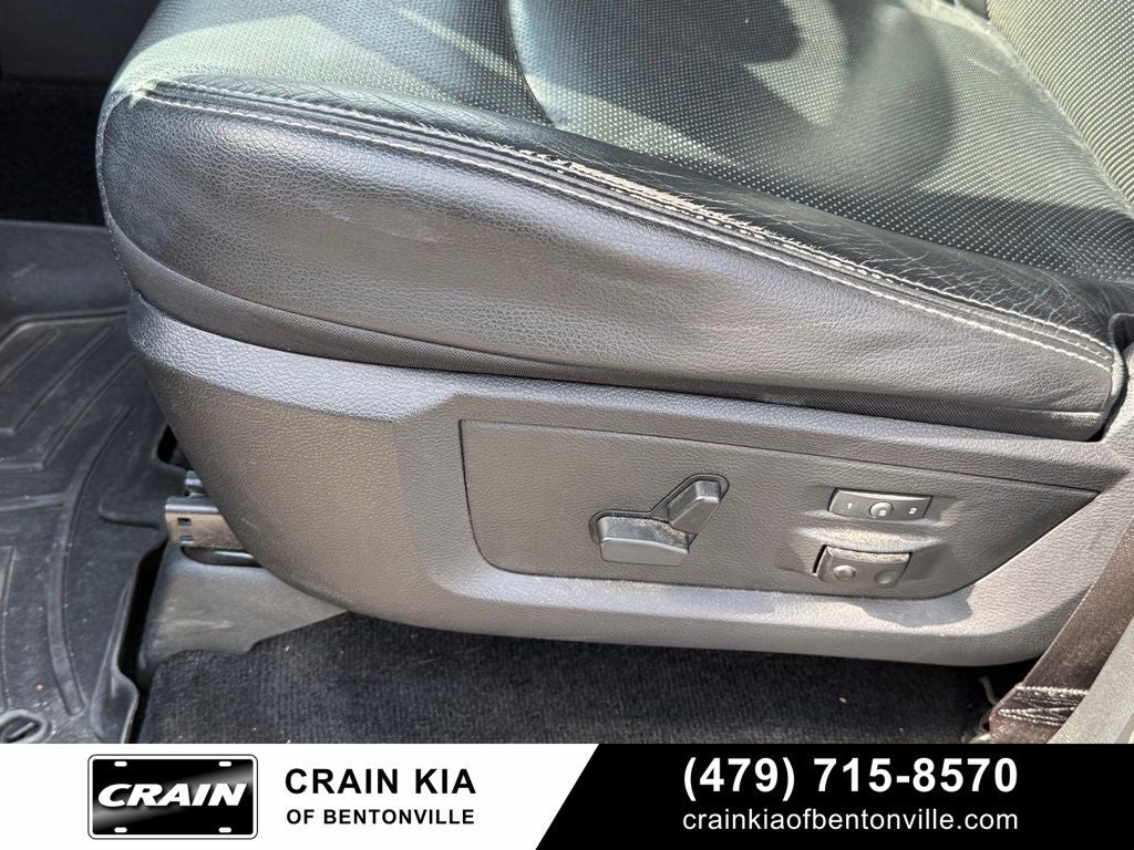 2016 RAM 1500 Laramie - 4WD / CLEAN CARFAX / ONE OWNER