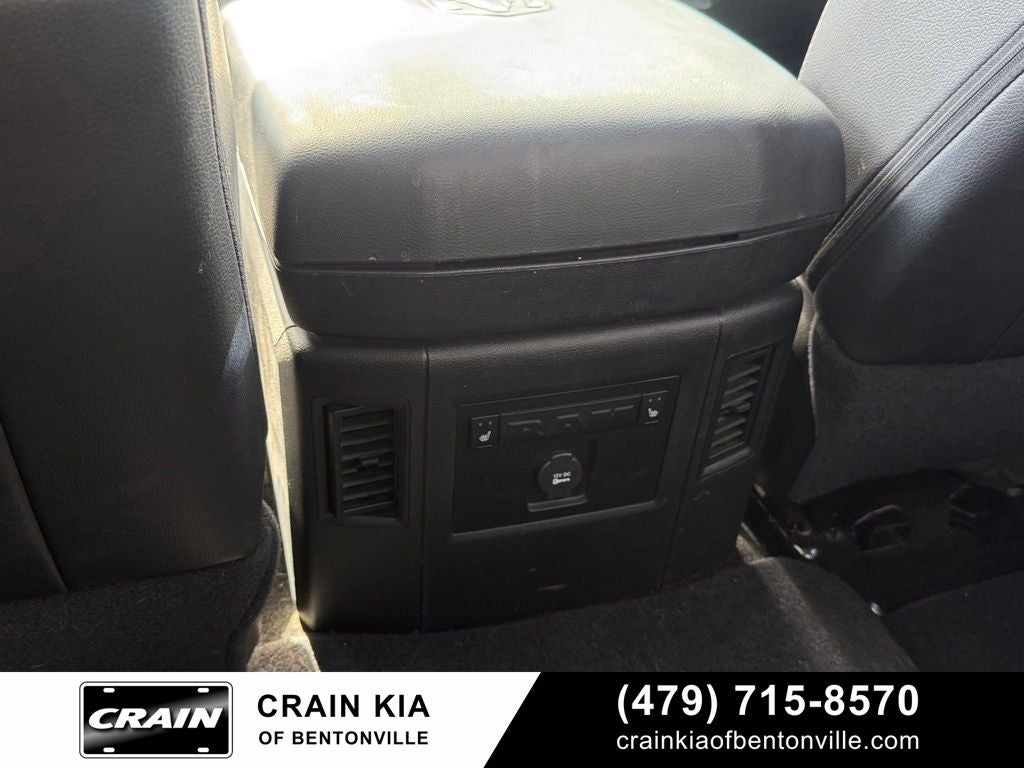 2016 RAM 1500 Laramie - 4WD / CLEAN CARFAX / ONE OWNER