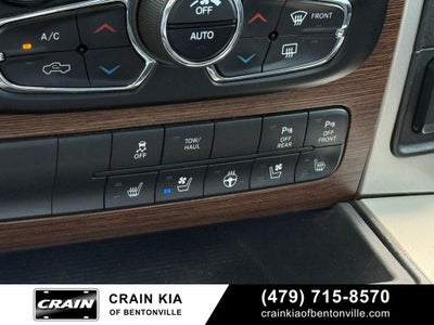 2015 RAM 1500 Laramie - 4WD / SUNROOF