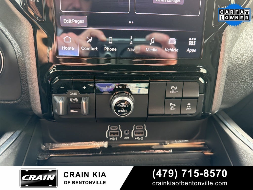 2025 RAM 1500 Big Horn/Lone Star - 4WD / PANORAMIC SUNROOF / ONE OWNER