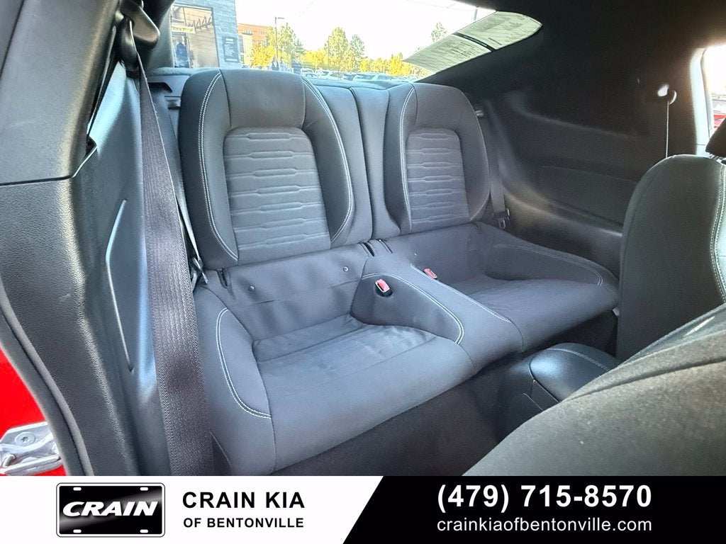 2016 Ford Mustang GT - 5.0 L V8 / CLEAN CARFAX