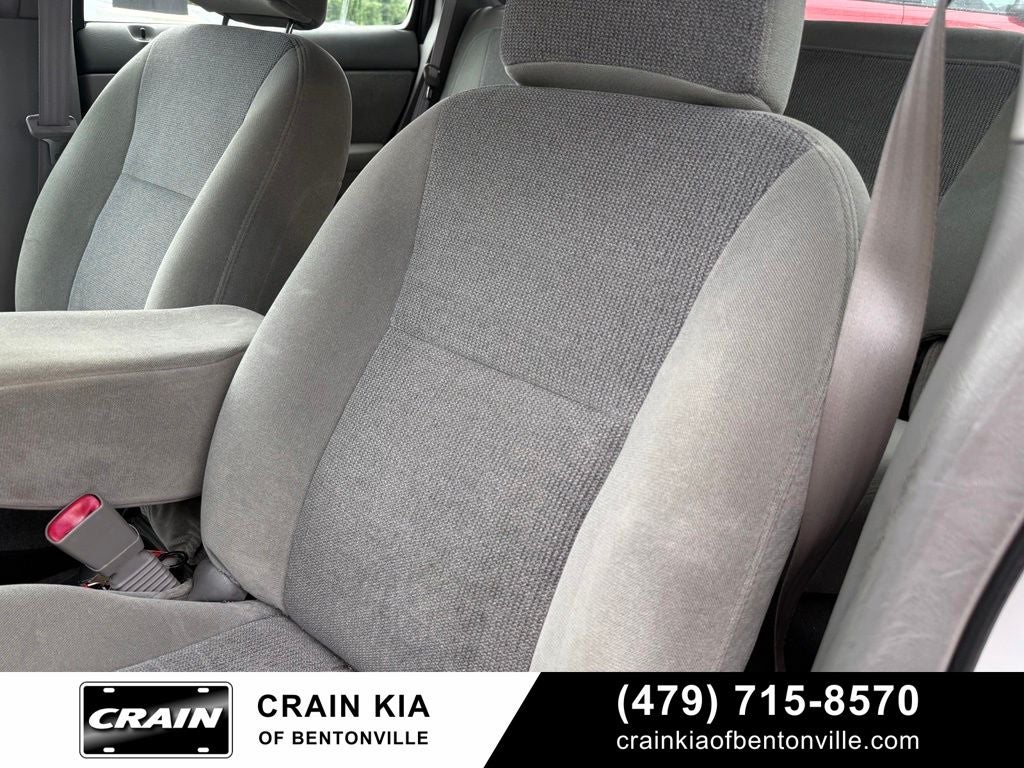 2000 Ford Taurus SE - CLEAN CARFAX