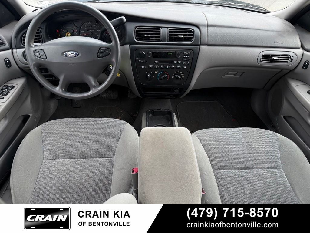 2000 Ford Taurus SE - CLEAN CARFAX