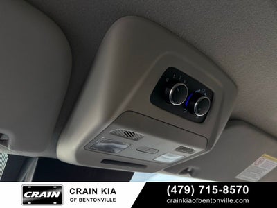 2024 Ford Transit-350 XLT - 12 PASSENGER / CLEAN CARFAX / ONE OWNER