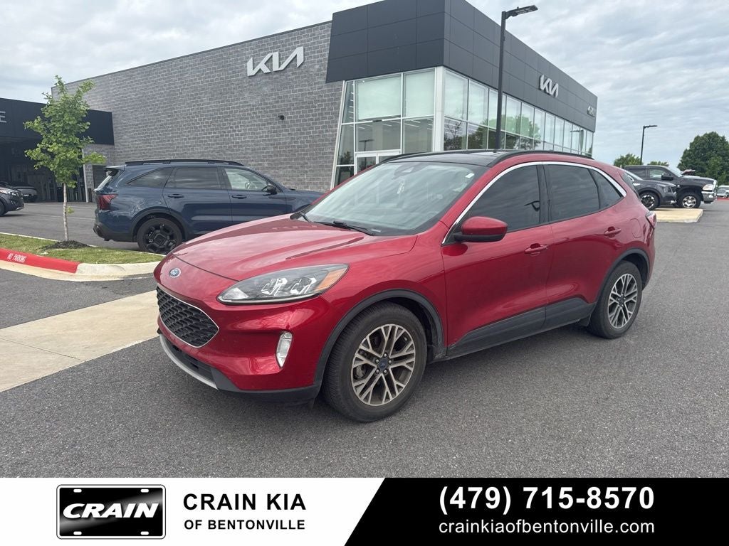 2020 Ford Escape SEL - PANORAMIC SUNROOF