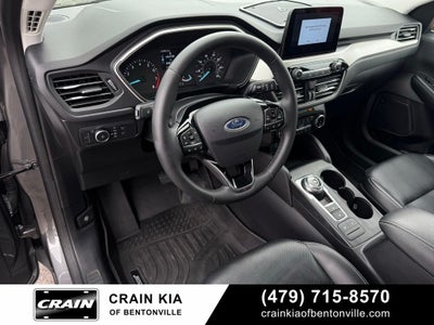 2022 Ford Escape SEL - AWD / CLEAN CARFAX
