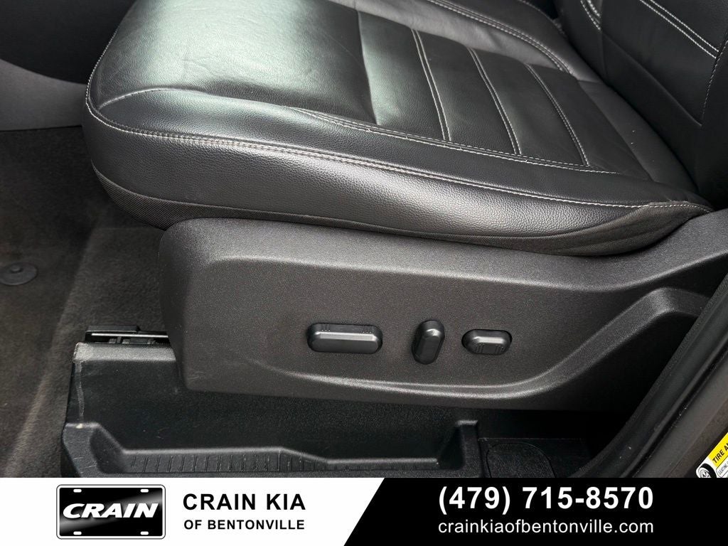 2019 Ford Escape Titanium - 4WD / CLEAN CARFAX