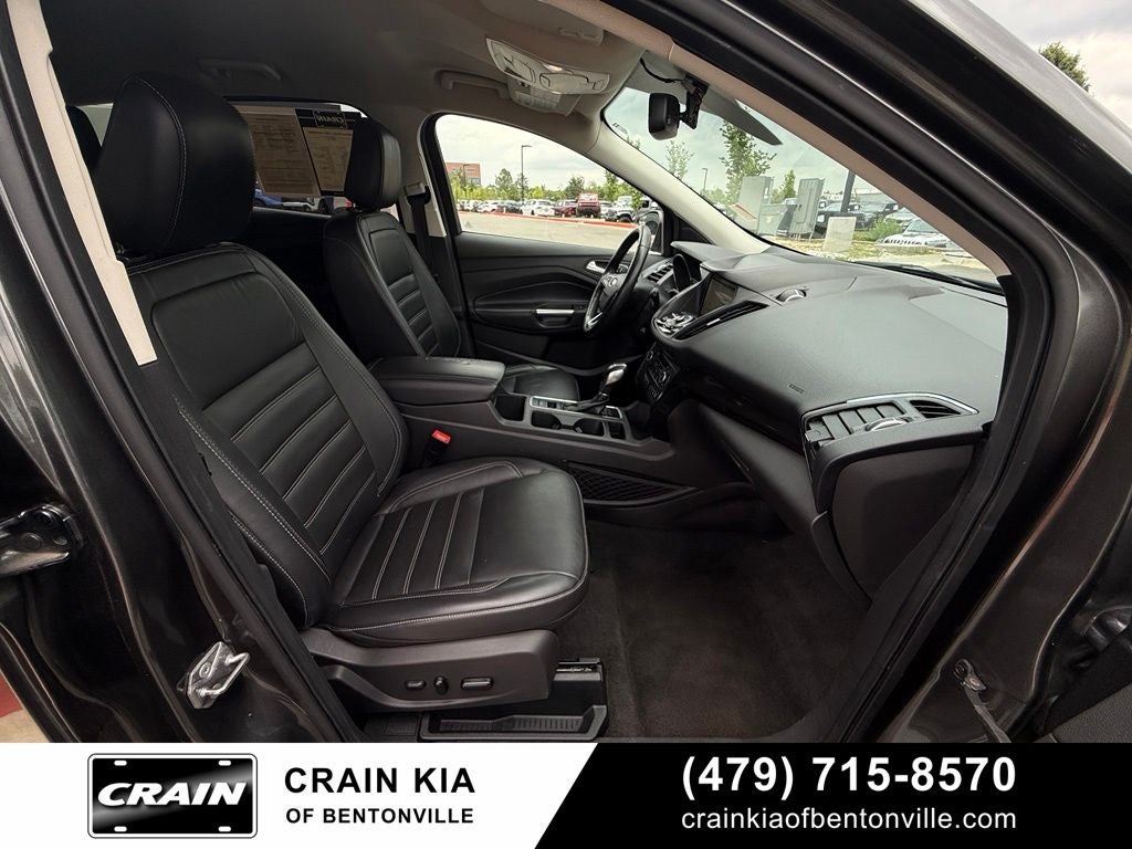 2019 Ford Escape Titanium - 4WD / CLEAN CARFAX
