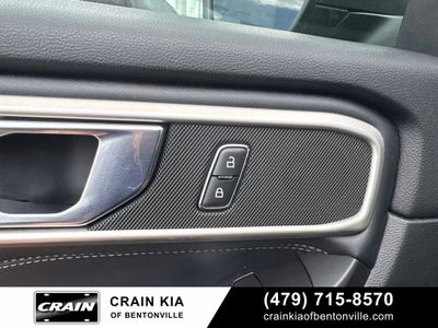2020 Ford Explorer XLT - 4WD / PANORAMIC SUNROOF / CLEAN CARFAX