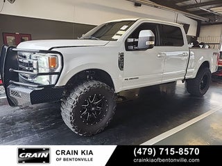 2020 Ford F-250SD Lariat - DIESEL / 4WD / BIG LIFT / WHEELS &amp; TIRES