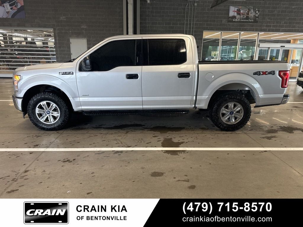 2017 Ford F-150 XLT - 4WD / LOW MILES! / CLEAN CARFAX