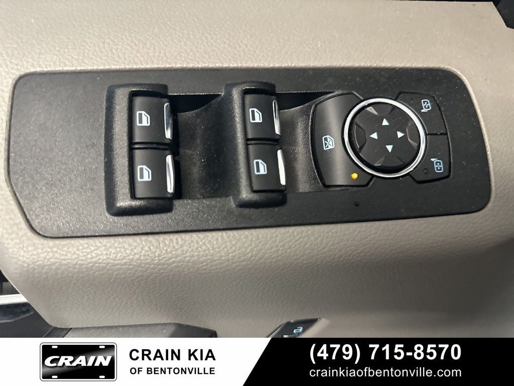 2017 Ford F-150 XLT - 4WD / LOW MILES! / CLEAN CARFAX