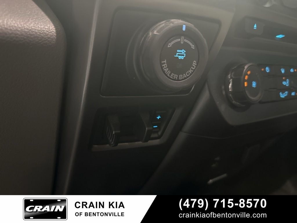 2017 Ford F-150 XLT - 4WD / LOW MILES! / CLEAN CARFAX