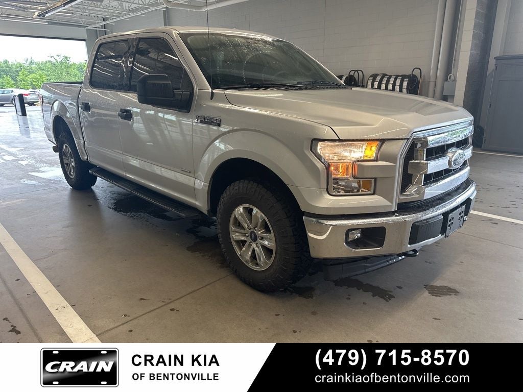 2017 Ford F-150 XLT - 4WD / LOW MILES! / CLEAN CARFAX