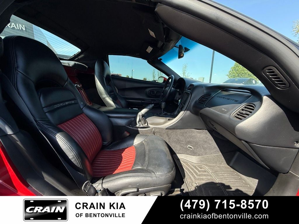 2004 Chevrolet Corvette Base - CLEAN CARFAX HISTORY