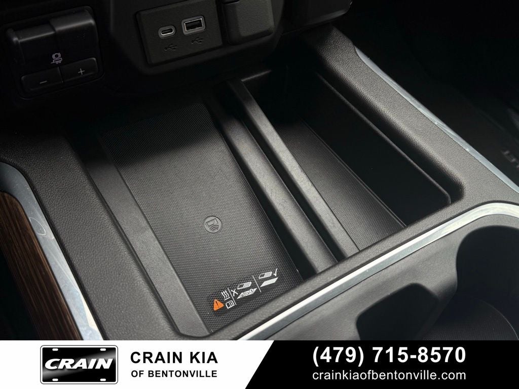 2022 Chevrolet Silverado 3500HD High Country - 4WD / ONE OWNER / SUNROOF