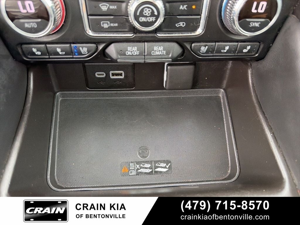 2021 GMC Yukon AT4 - 4WD / PANORAMIC SUNROOF / CLEAN CARFAX