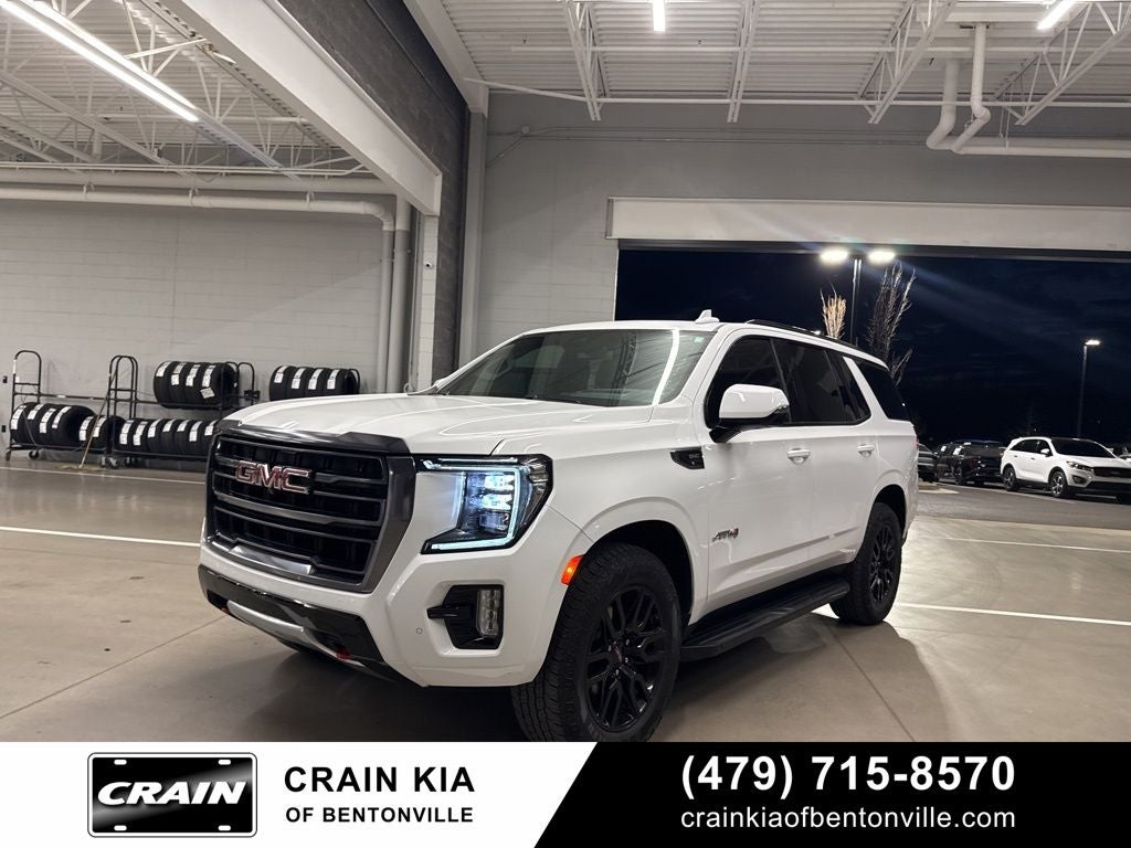 2024 GMC Yukon AT4 - 4WD / PANORAMIC SUNROOF / CLEAN CARFAX