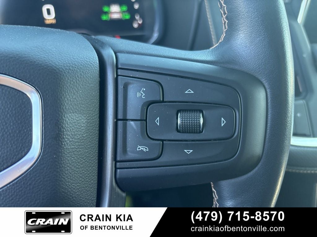 2022 GMC Yukon AT4 - 4WD / PANORAMIC SUNROOF / CLEAN CARFAX