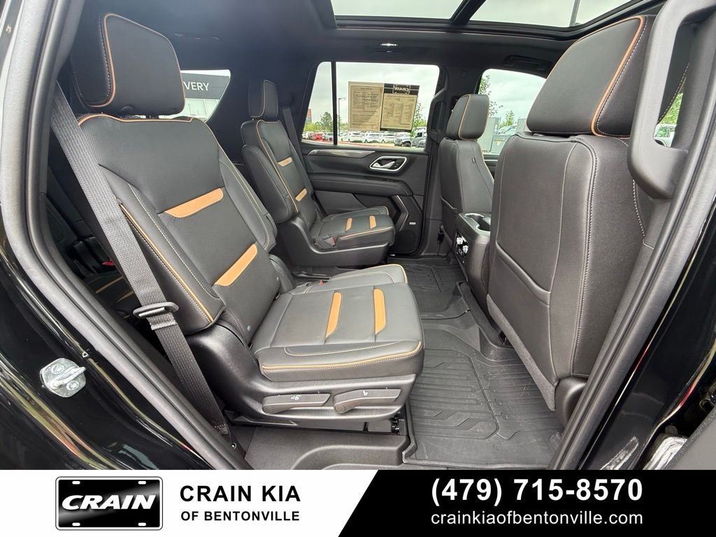 2022 GMC Yukon AT4 - 4WD / PANORAMIC SUNROOF / CLEAN CARFAX