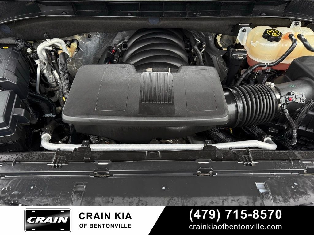 2022 GMC Yukon AT4 - 4WD / PANORAMIC SUNROOF / CLEAN CARFAX