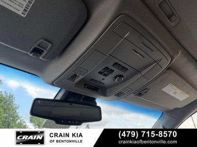 2019 GMC Yukon XL SLT - 4WD / CLEAN CARFAX / SUNROOF