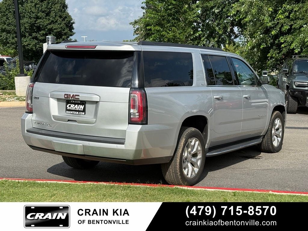 2019 GMC Yukon XL SLT - 4WD / CLEAN CARFAX / SUNROOF
