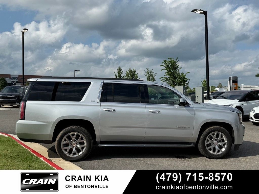 2019 GMC Yukon XL SLT - 4WD / CLEAN CARFAX / SUNROOF
