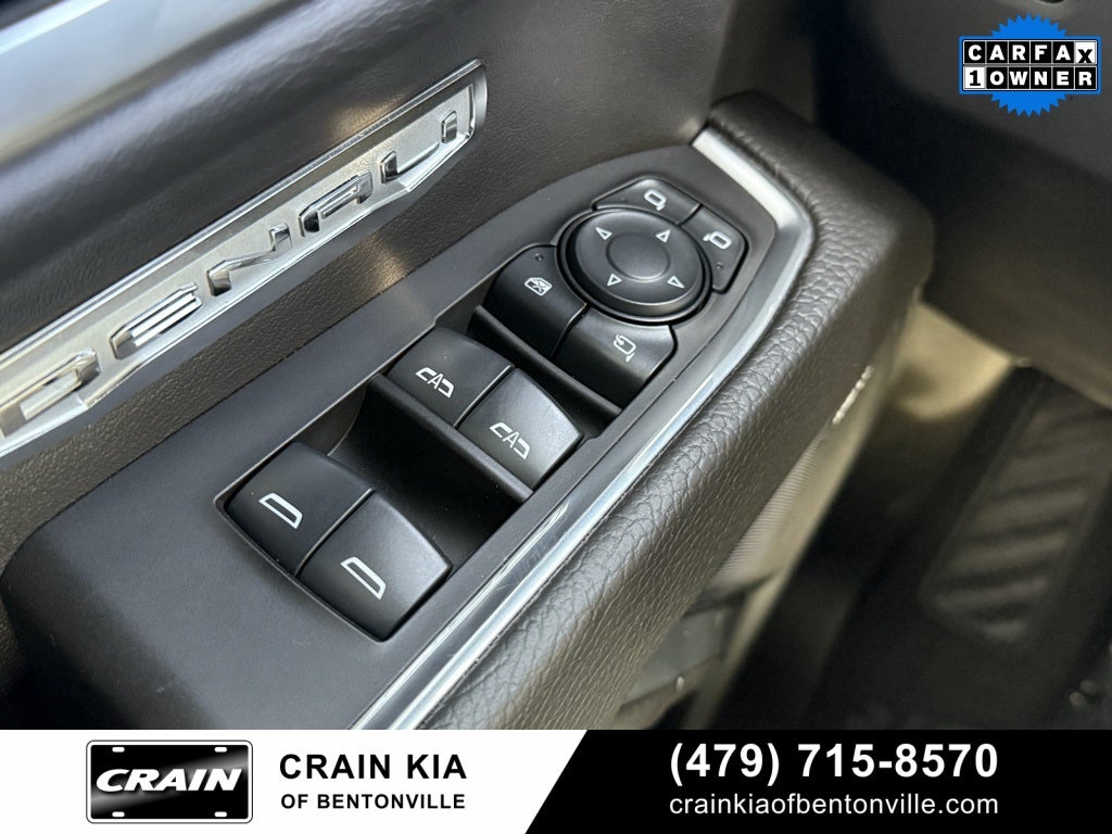 2025 GMC Sierra 1500 Denali - 4WD / SUNROOF / CLEAN CARFAX / ONE OWNER