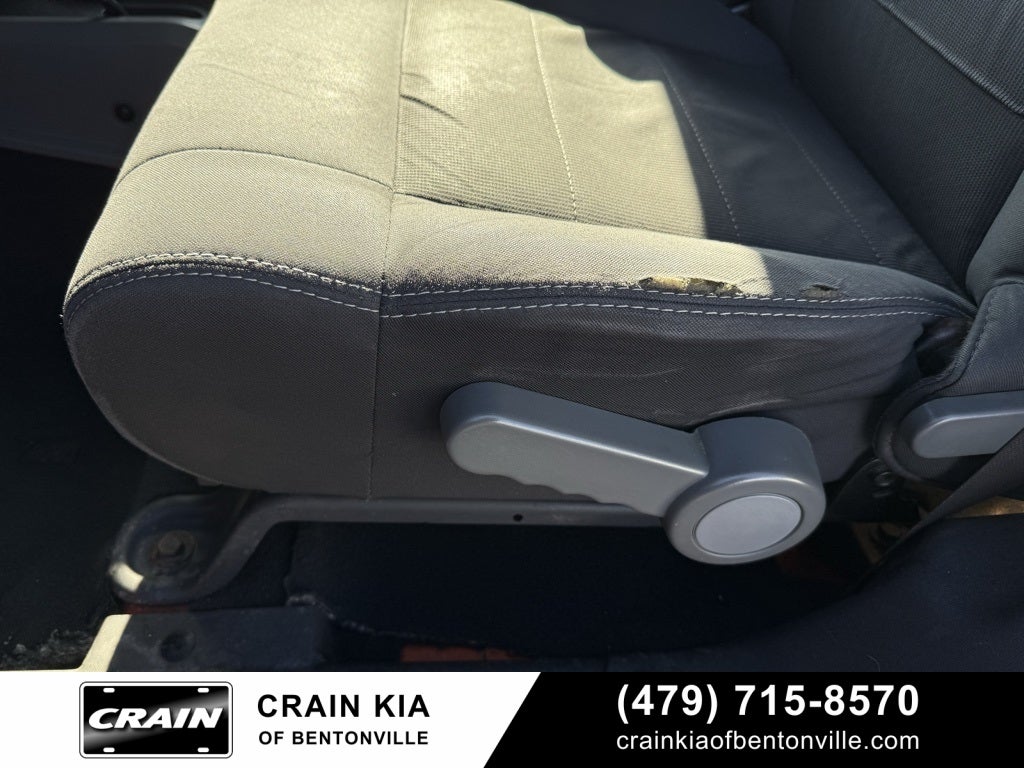 2010 Jeep Wrangler Sport - 4WD / CLEAN CARFAX