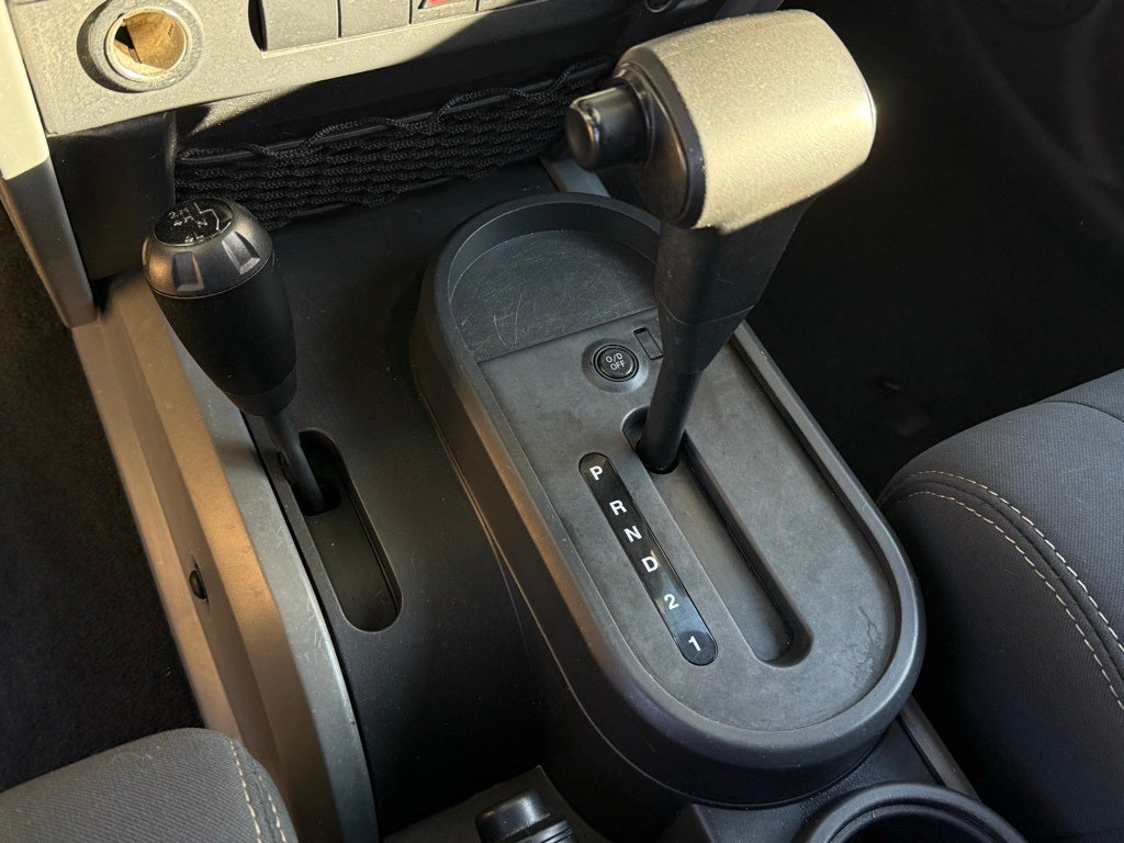 2010 Jeep Wrangler Sport - 4WD / CLEAN CARFAX