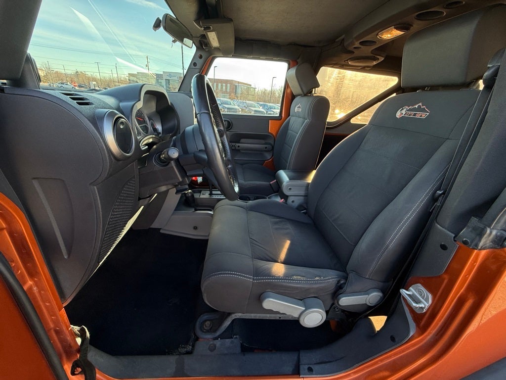 2010 Jeep Wrangler Sport - 4WD / CLEAN CARFAX