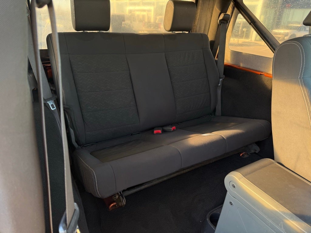 2010 Jeep Wrangler Sport - 4WD / CLEAN CARFAX