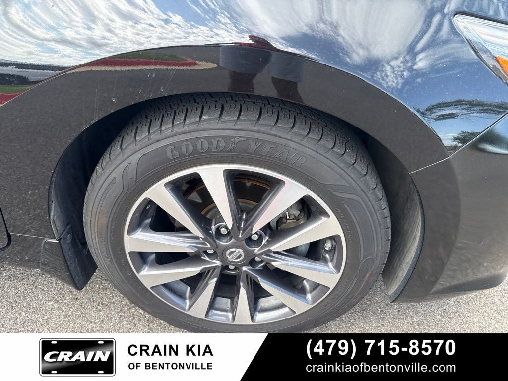 2017 Nissan Altima 2.5 SL - CLEAN CARFAX