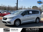 2024 Chrysler Pacifica Touring L - CLEAN CARFAX / ONE OWNER