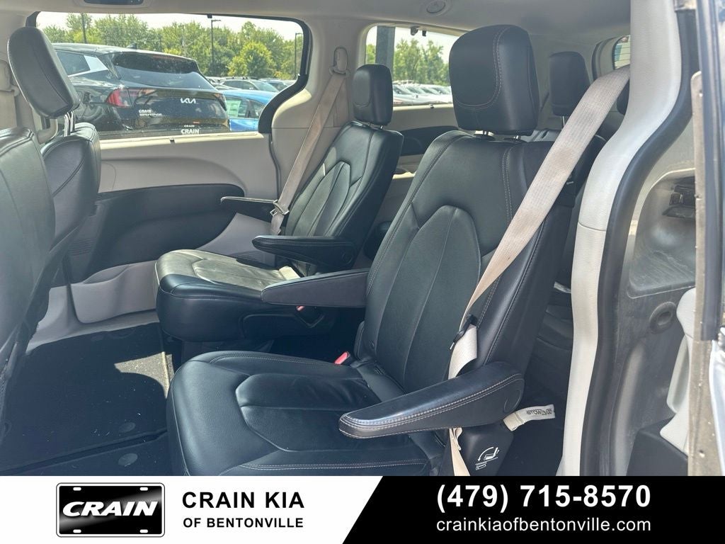 2017 Chrysler Pacifica Touring L