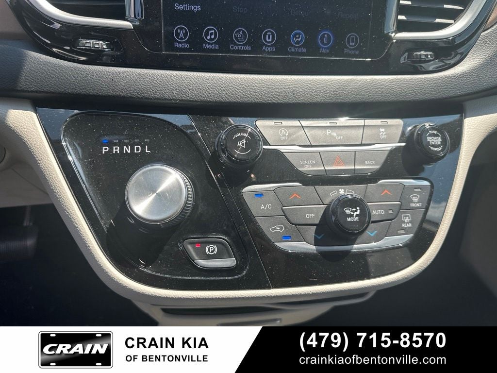2017 Chrysler Pacifica Touring L