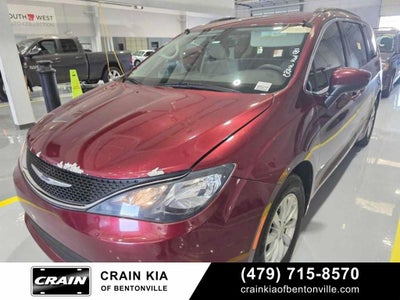 2017 Chrysler Pacifica Touring - WHOLESALE / AS-IS