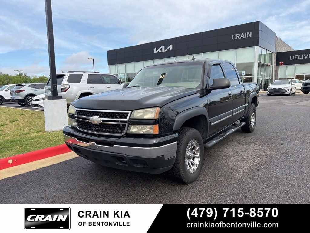 2006 Chevrolet Silverado 1500 LT - 4WD / CLEAN CARFAX / WHOLESALE / AS-IS