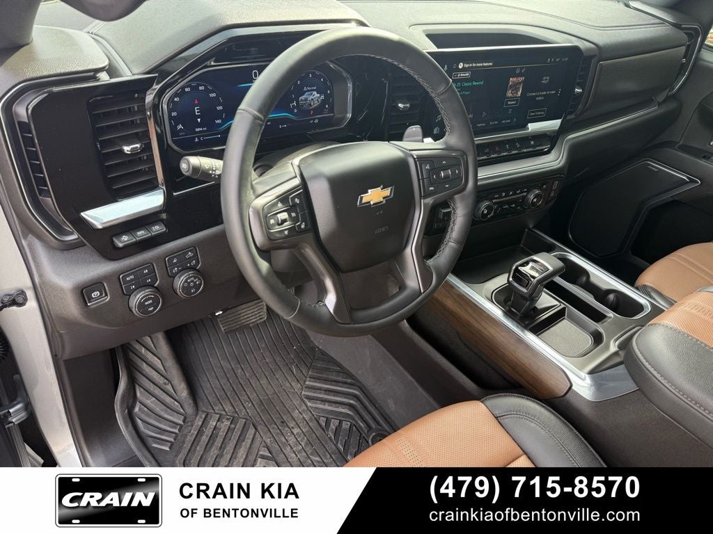 2025 Chevrolet Silverado 1500 High Country - 4WD / SUNROOF / ONE OWNER