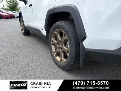 2024 Toyota RAV4 Hybrid Woodland Edition - AWD / CLEAN CARFAX / ONE OWNER