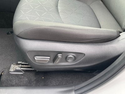 2024 Toyota RAV4 XLE - CLEAN CARFAX / ONE OWNER