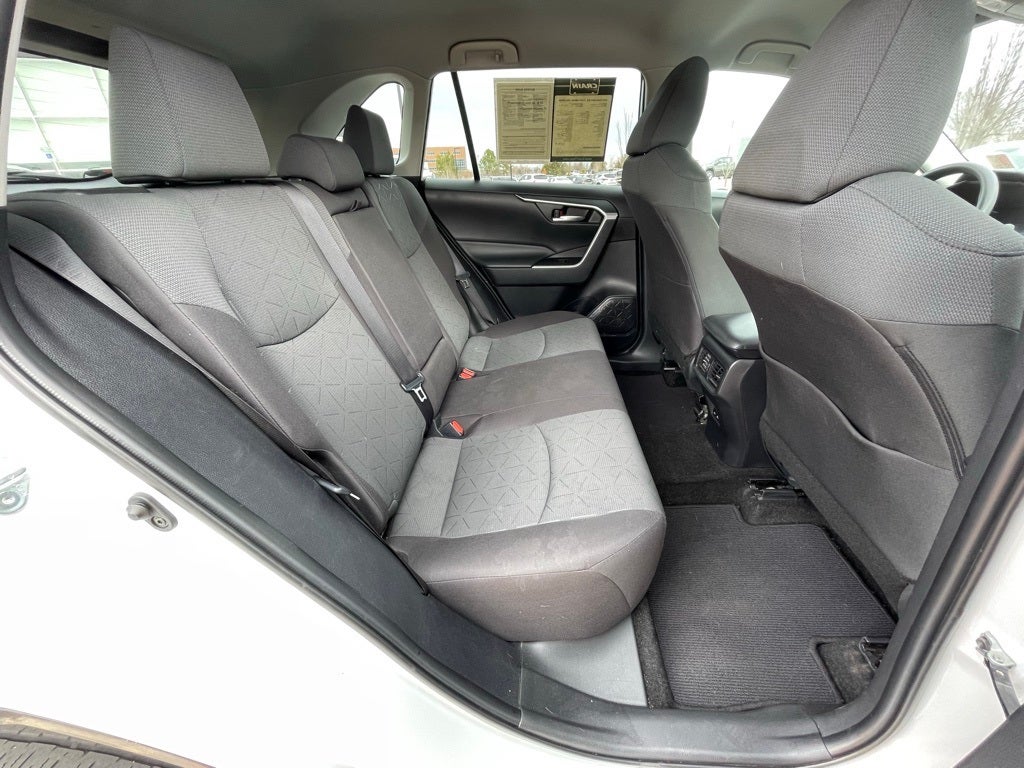 2024 Toyota RAV4 XLE - CLEAN CARFAX / ONE OWNER