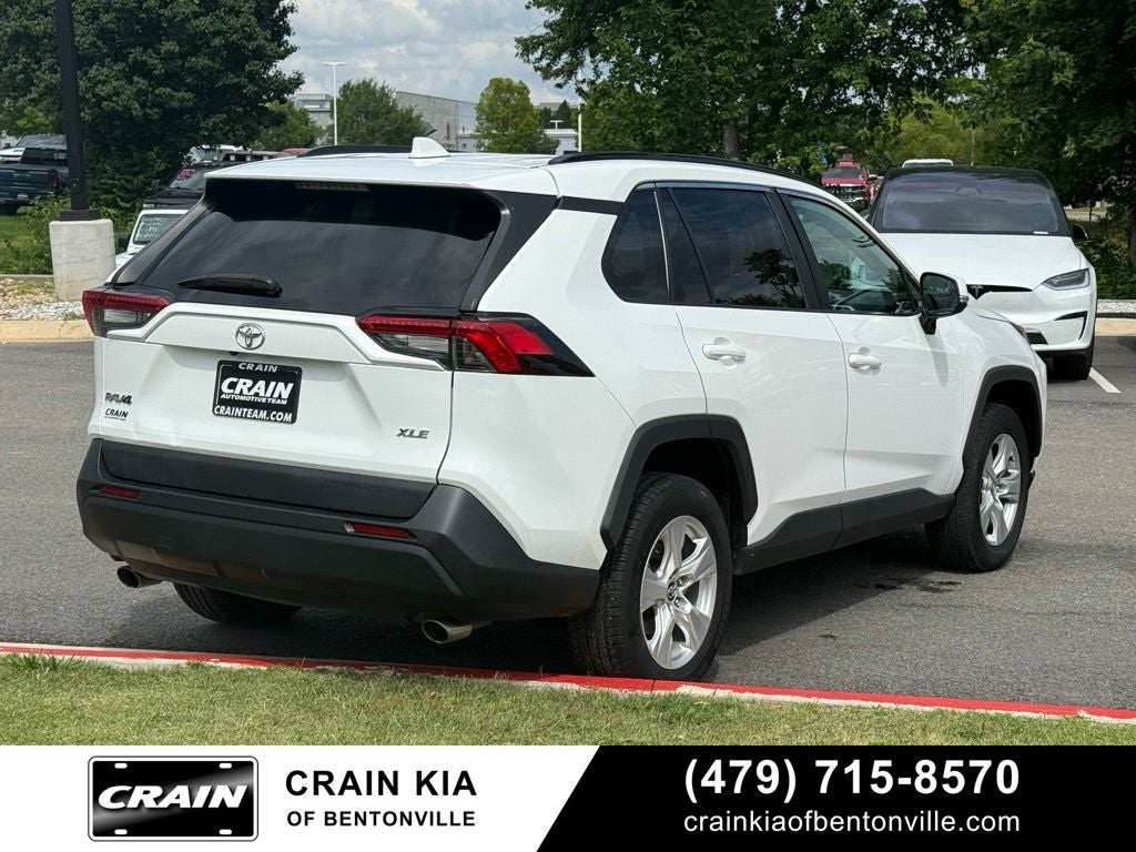 2021 Toyota RAV4 XLE - CLEAN CARFAX HISTORY
