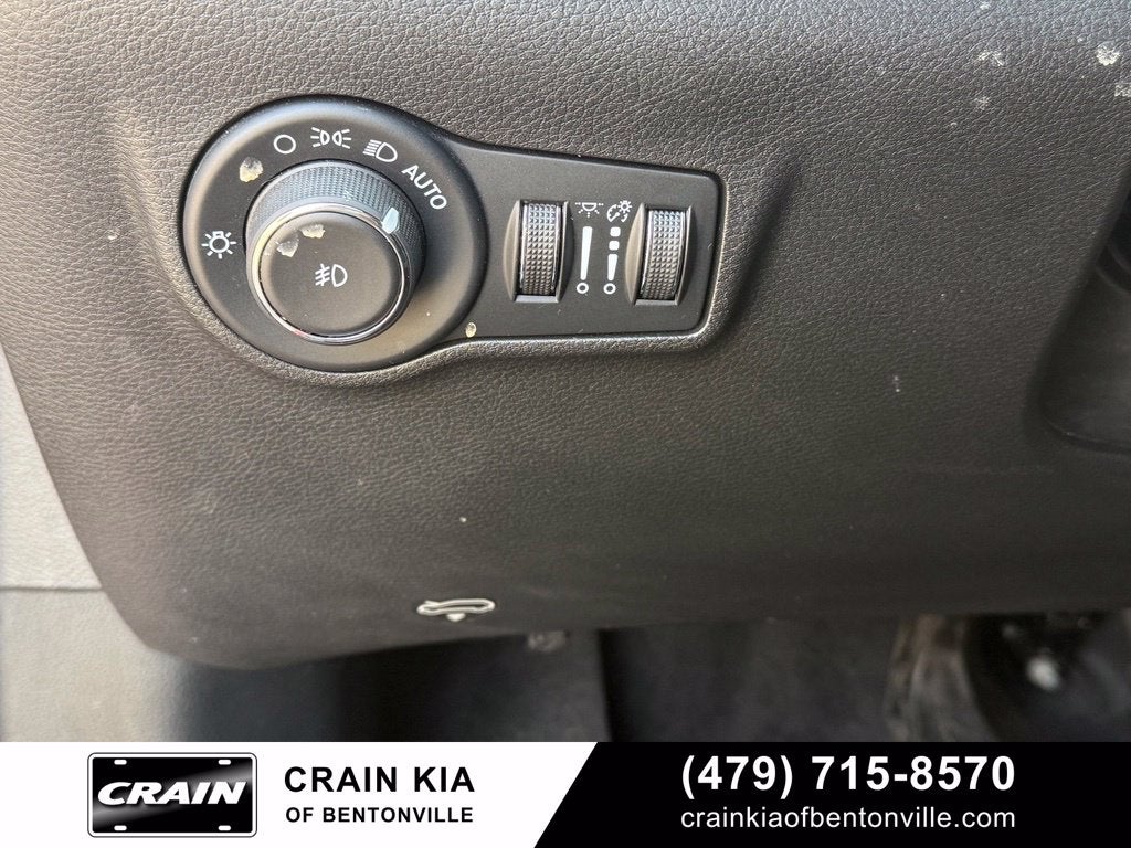 2024 Jeep Compass Limited - 4WD / PANORAMIC SUNROOF / CLEAN CARFAX