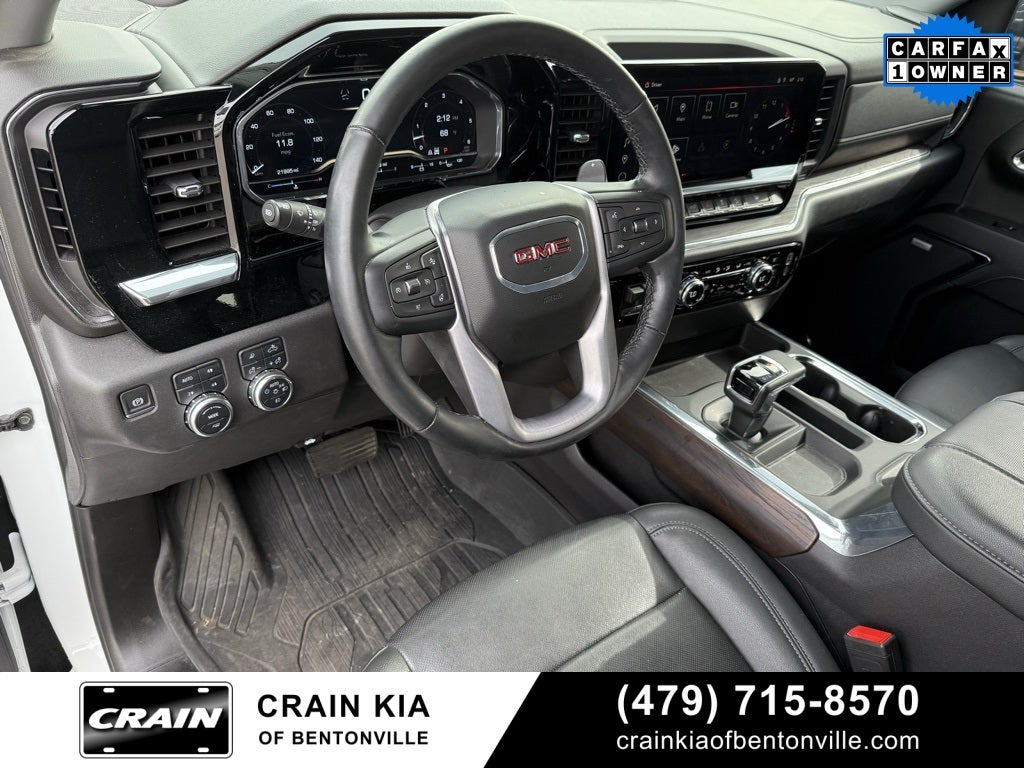 2024 GMC Sierra 1500 SLT - 4WD / SUNROOF / CLEAN CARFAX / ONE OWNER