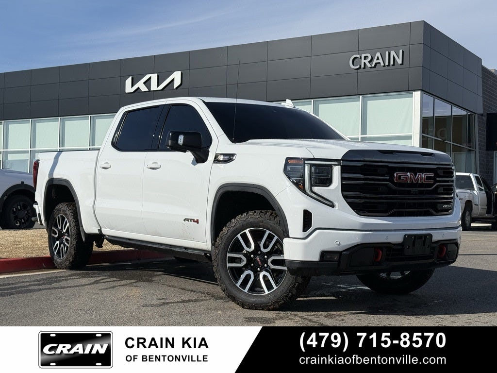 2023 GMC Sierra 1500 AT4 - 4WD / CLEAN CARFAX